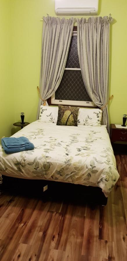 Allora House Kalgoorlie Bagian luar foto