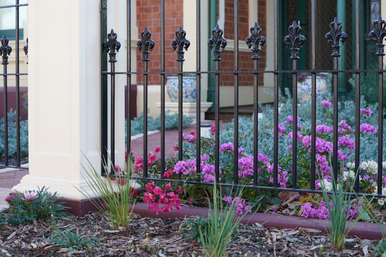 Allora House Kalgoorlie Bagian luar foto